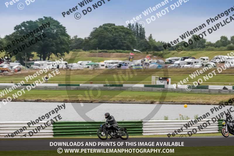 Vintage motorcycle club;eventdigitalimages;mallory park;mallory park trackday photographs;no limits trackdays;peter wileman photography;trackday digital images;trackday photos;vmcc festival 1000 bikes photographs